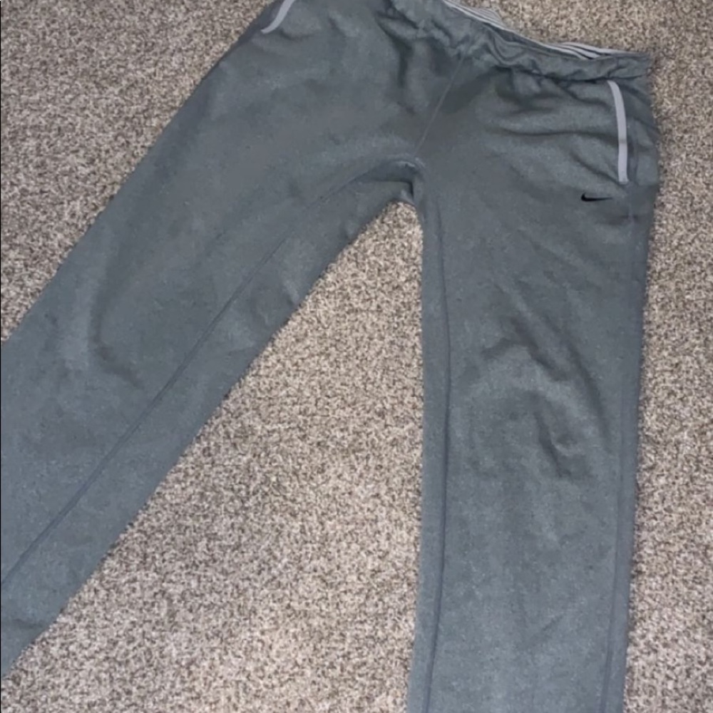 Women’s Nike sweatpants